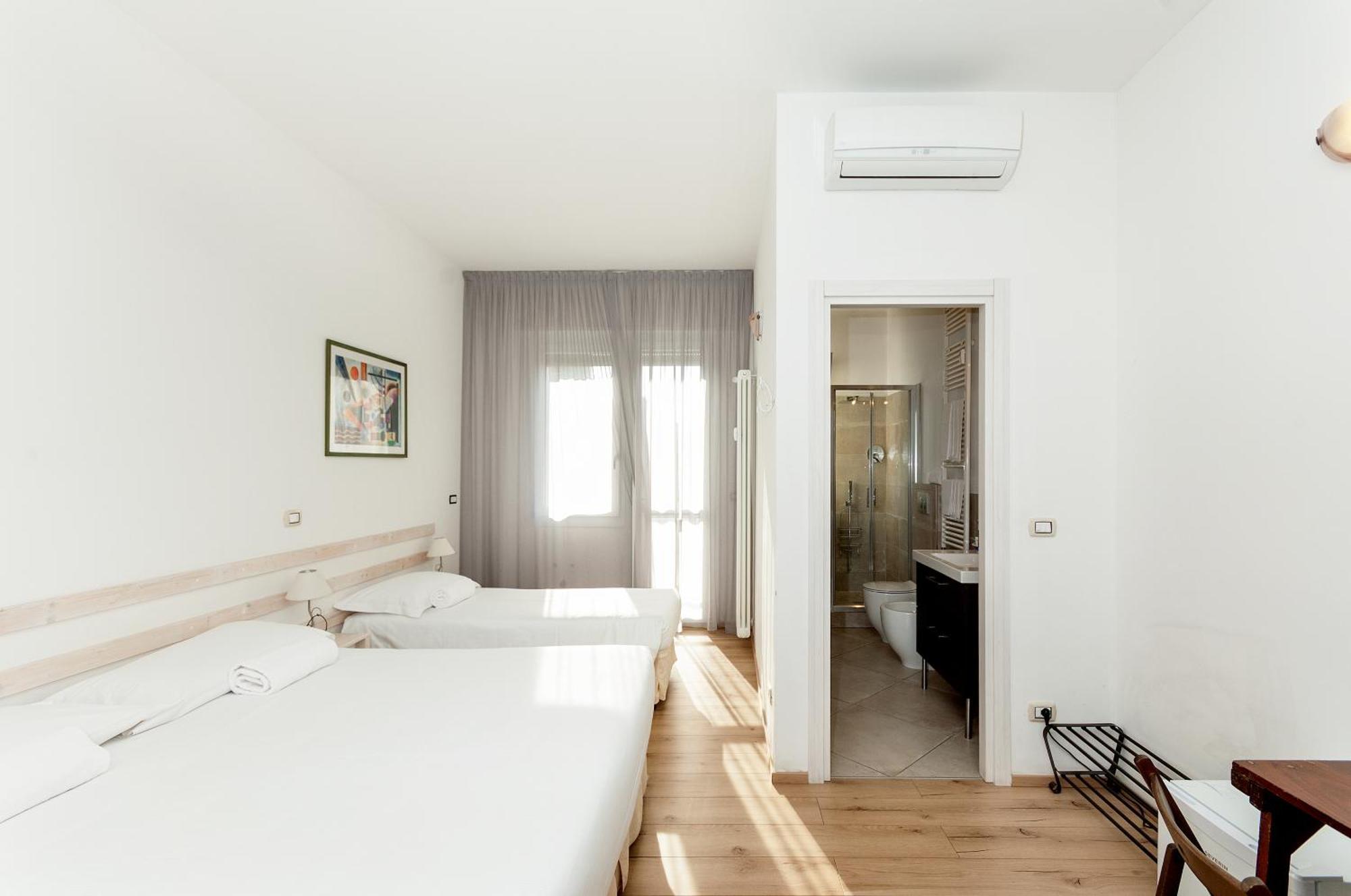La Camera Bologna-Stazione Affittaly Rooms Exterior photo
