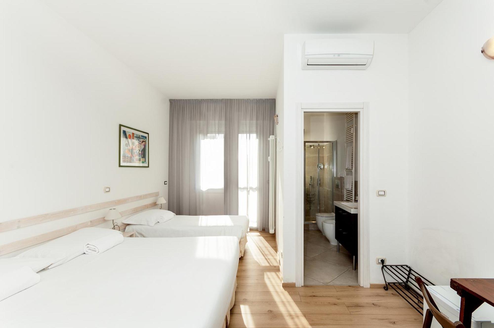 La Camera Bologna-Stazione Affittaly Rooms Exterior photo