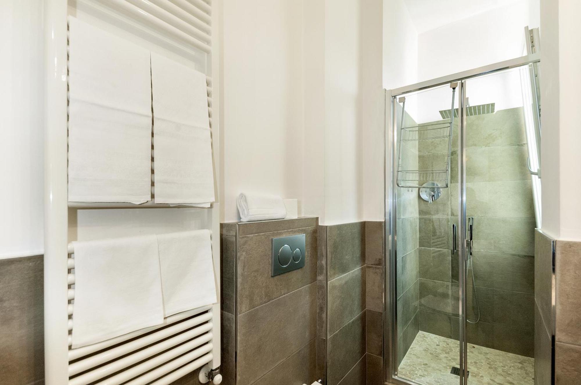 La Camera Bologna-Stazione Affittaly Rooms Exterior photo