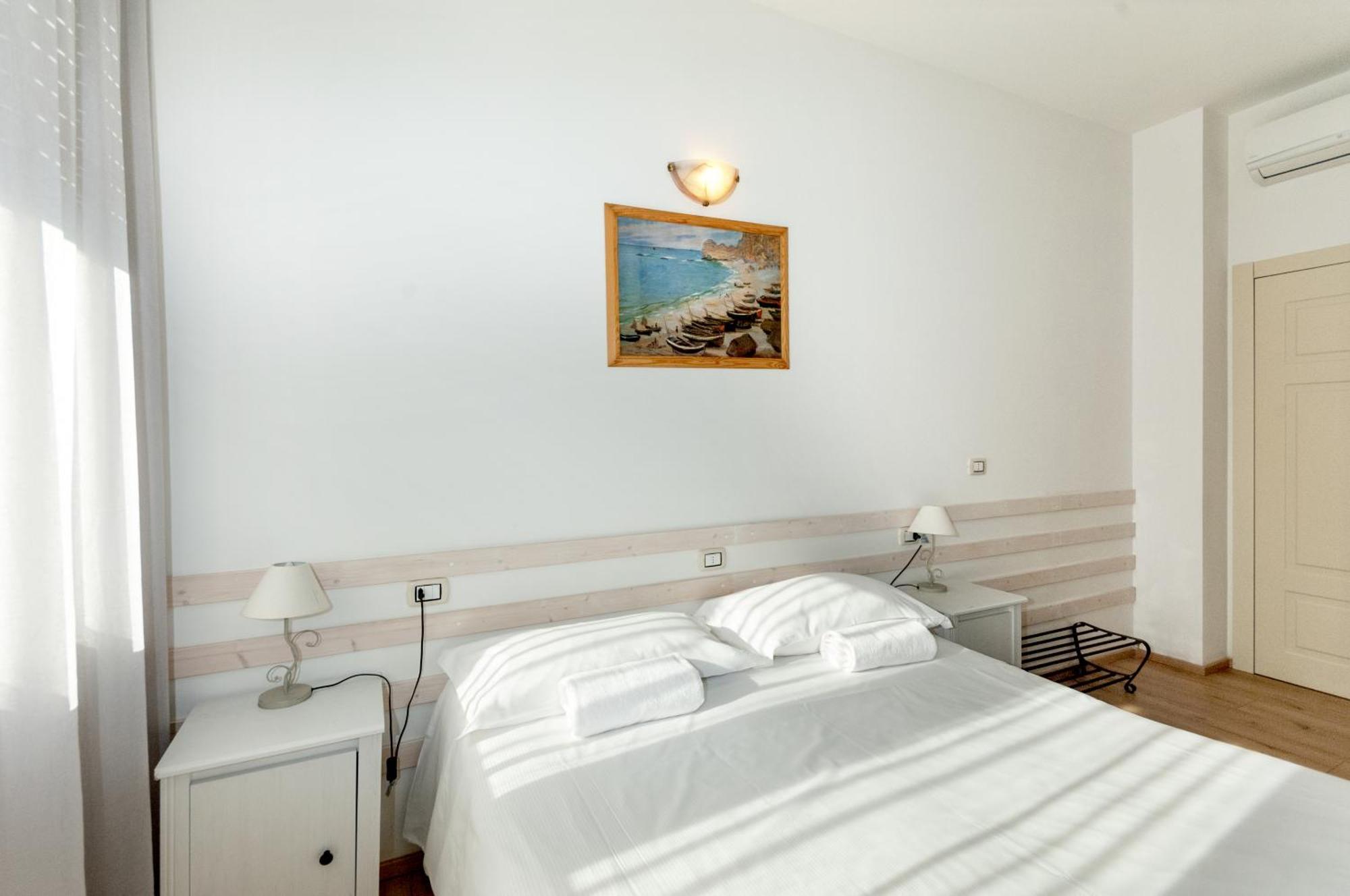 La Camera Bologna-Stazione Affittaly Rooms Exterior photo