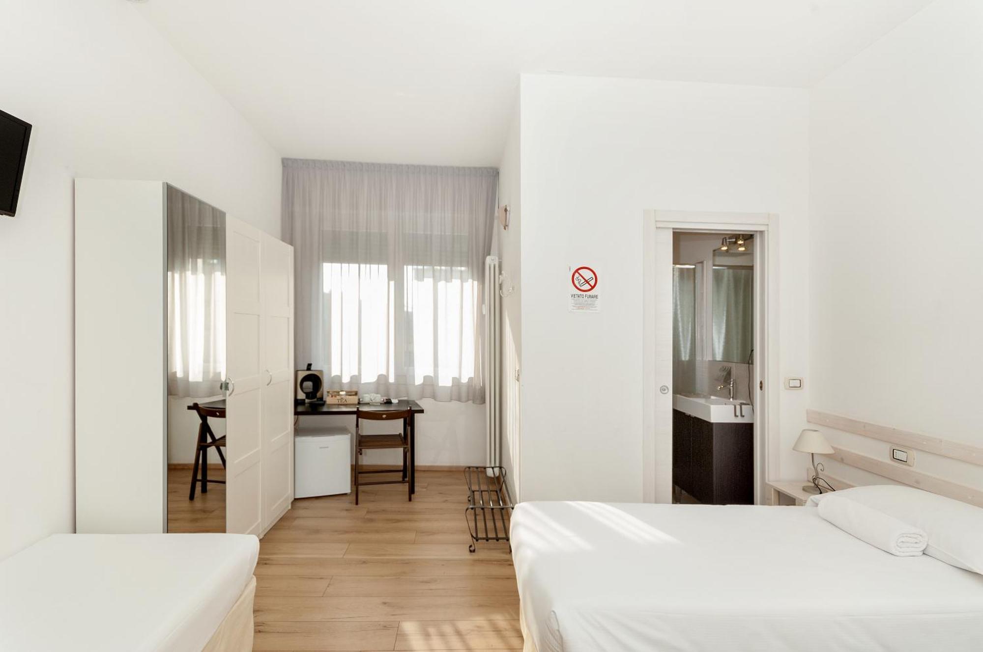 La Camera Bologna-Stazione Affittaly Rooms Exterior photo
